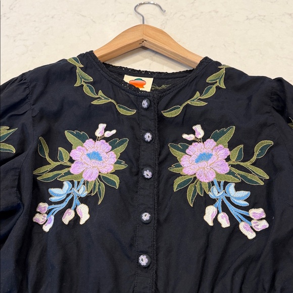 Farm Rio Winter Garden Embroidered Blouse Size Medium - Picture 5 of 13